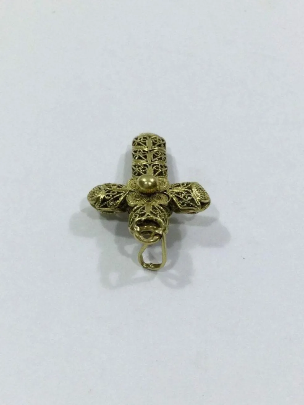 Croix Filigranée Or Jaune