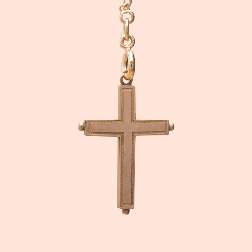 Croix formant reliquaire en or rose 18K (750°/00) gravée sur le dessus de la mention "MISSION 1824"