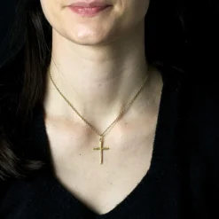 Croix or jaune texturé