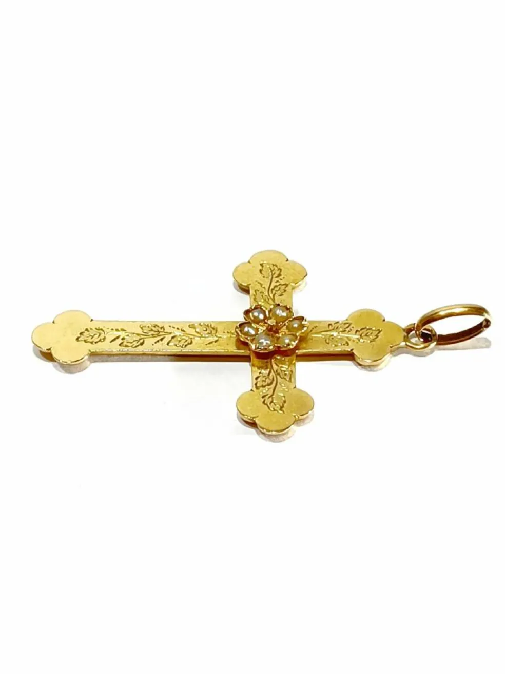 Croix or rose et perles