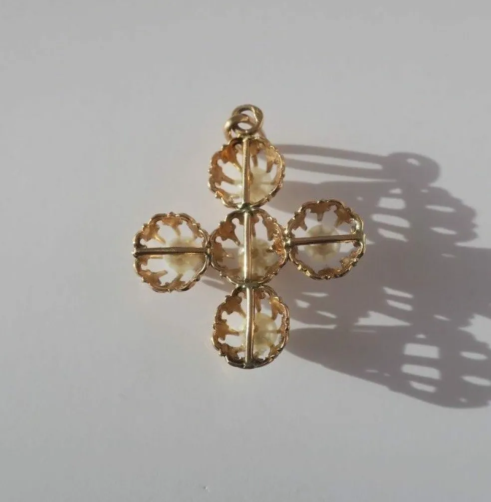 Croix or rose perles XIXe
