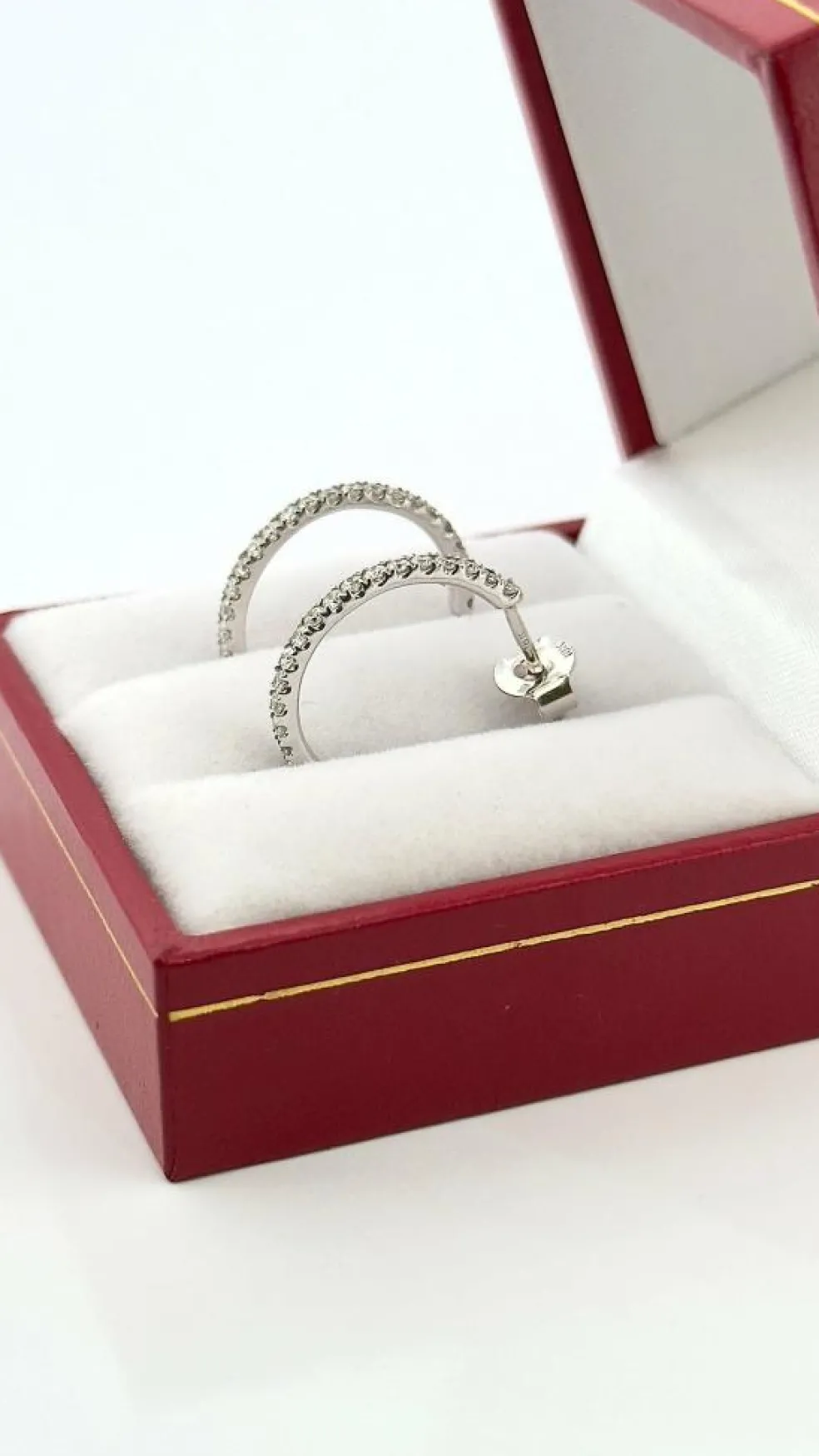 Créoles or blanc 18 carats et diamants