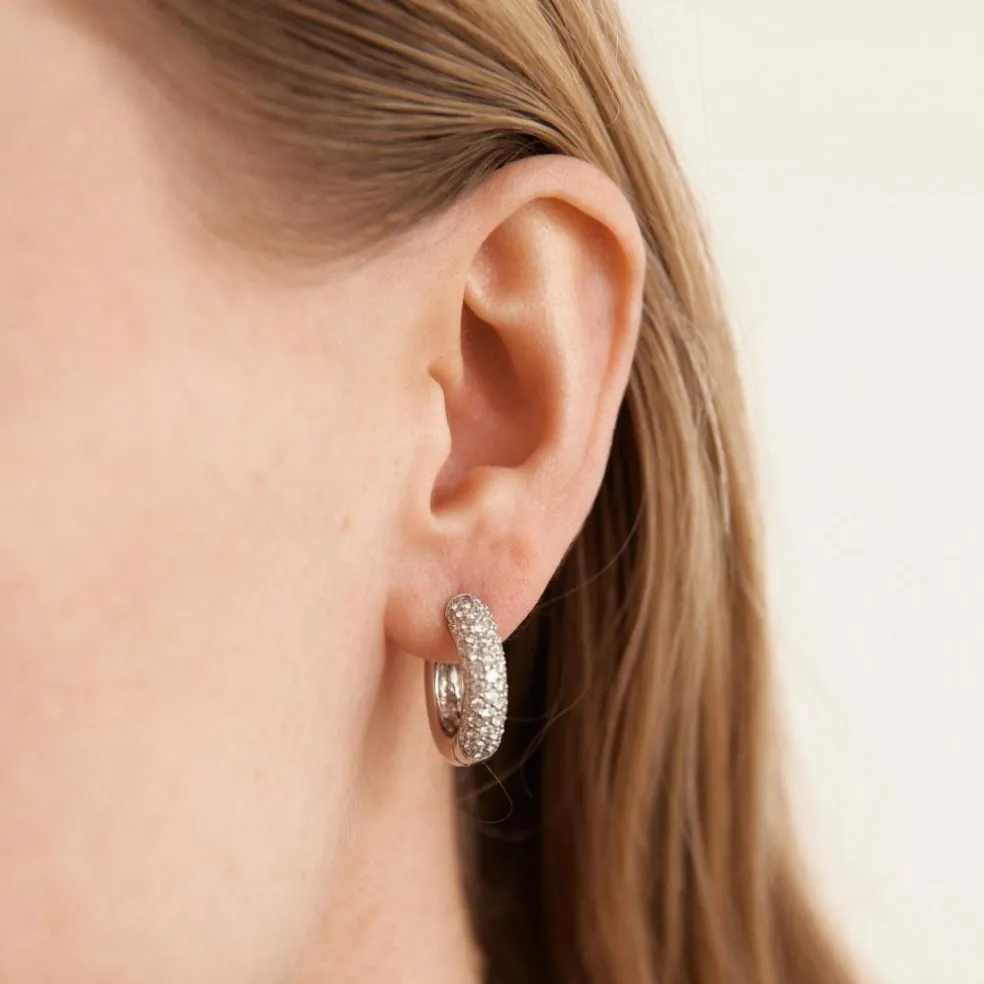 Créoles pavées de diamants