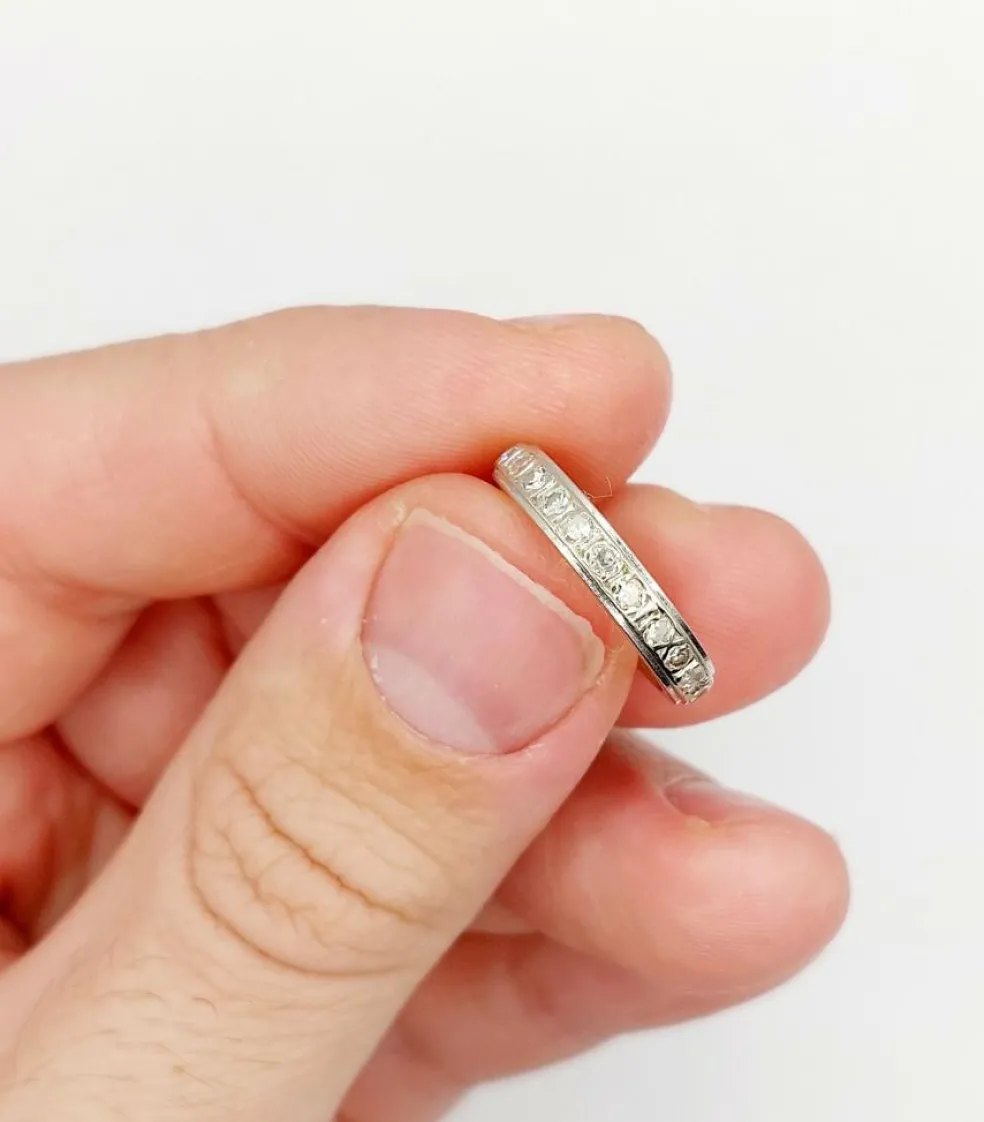 Demi alliance américaine Art Déco or blanc et 0,78 carat diamants