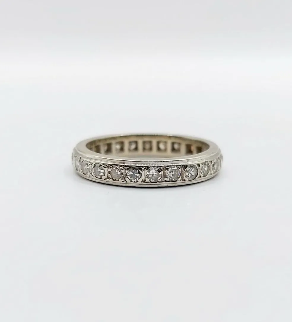 Demi alliance américaine Art Déco or blanc et 0,78 carat diamants