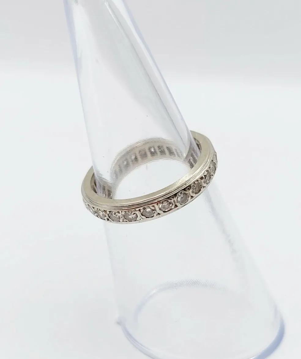 Demi alliance américaine Art Déco or blanc et 0,78 carat diamants