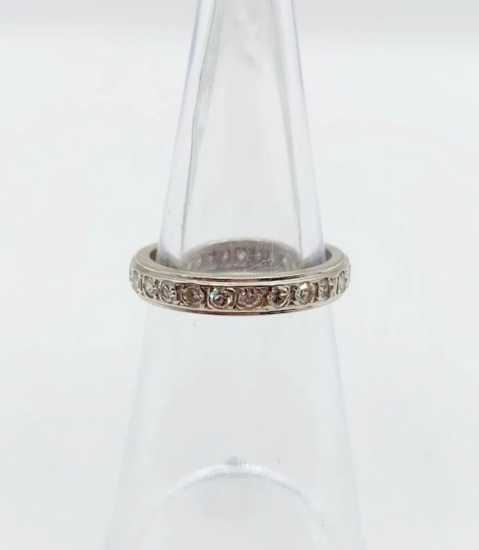 Demi alliance américaine Art Déco or blanc et 0,78 carat diamants