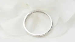 Demi alliance en or blanc et diamants 0.50ct