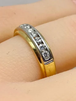 Demi alliance en or jaune et or blanc 18 carats et diamants