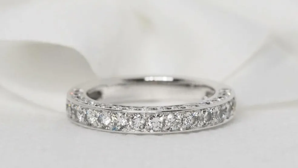 Demi alliance or blanc diamants 1ct