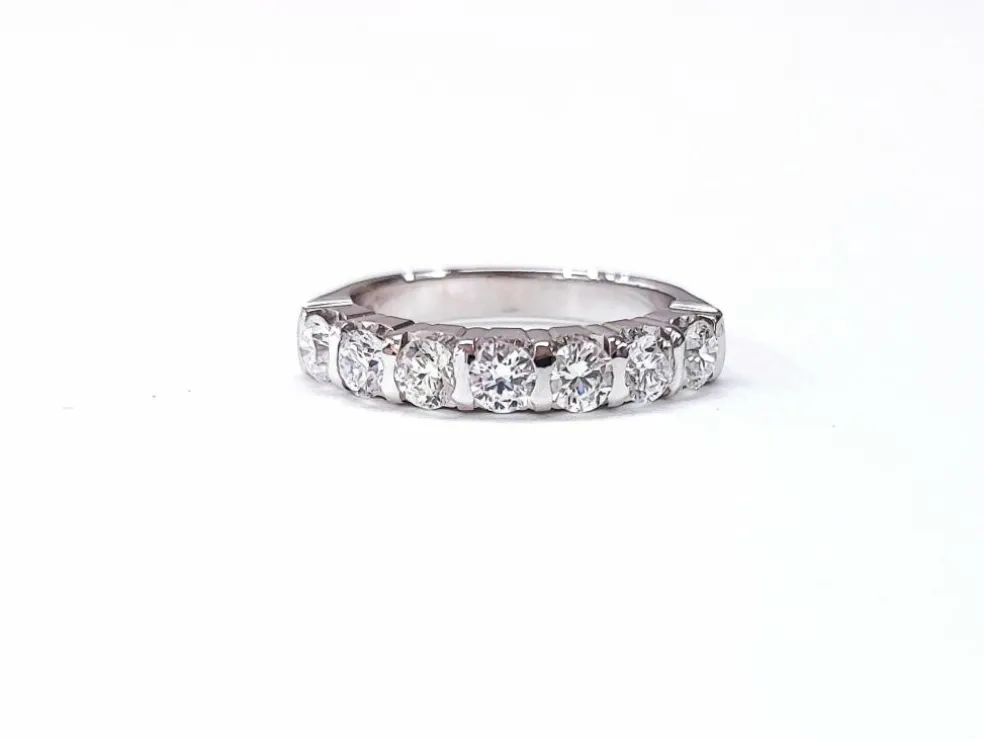 Demi alliance or blanc diamants
