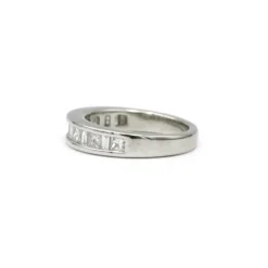 Demi alliance platine diamants