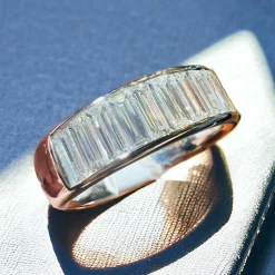 Demi-alliance 13 diamants taille baguette or blanc