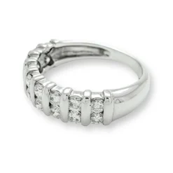 Demi-alliance double étage or blanc diamants