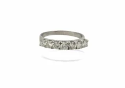Demi-alliance en diamants or blanc