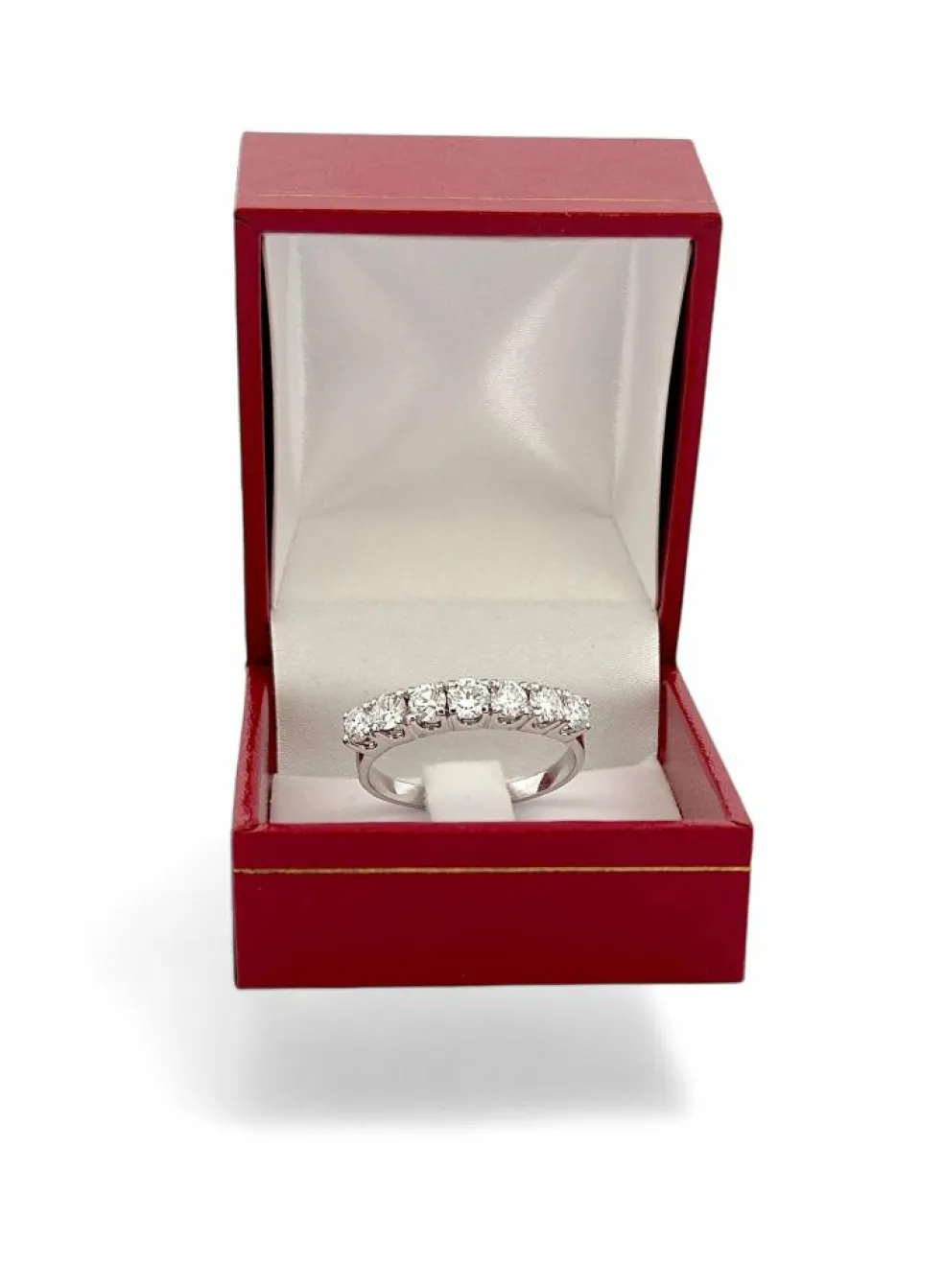 Demi-alliance en diamants or blanc