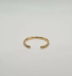 Demi-alliance or jaune sertie de diamants naturels