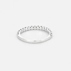 Demie Alliance en or gris et diamants