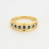 Demie-alliance en or deux tons saphirs et diamants