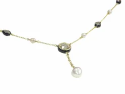 Diamant, collier de perles