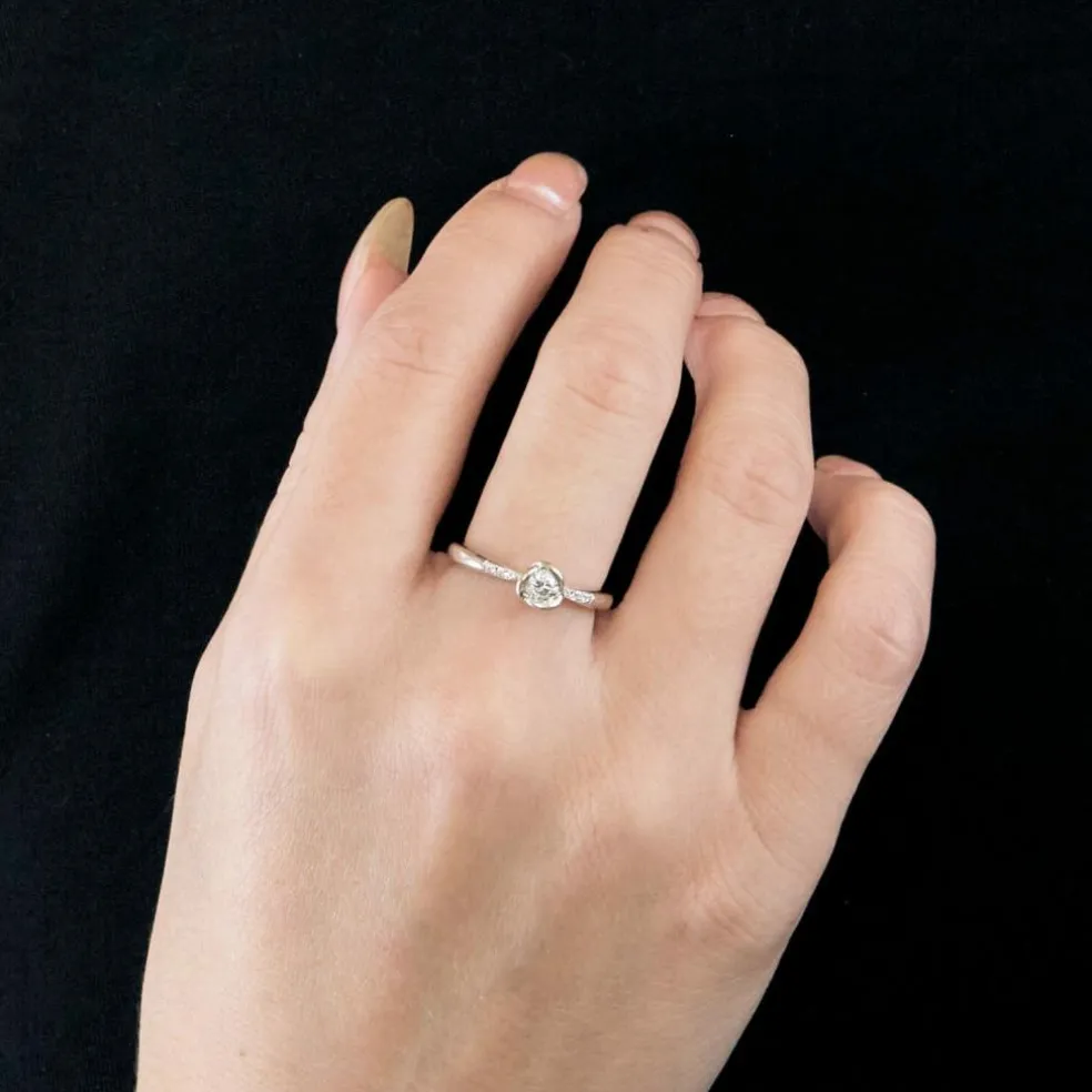 DIDIER GUERIN - Bague solitaire en or et diamant