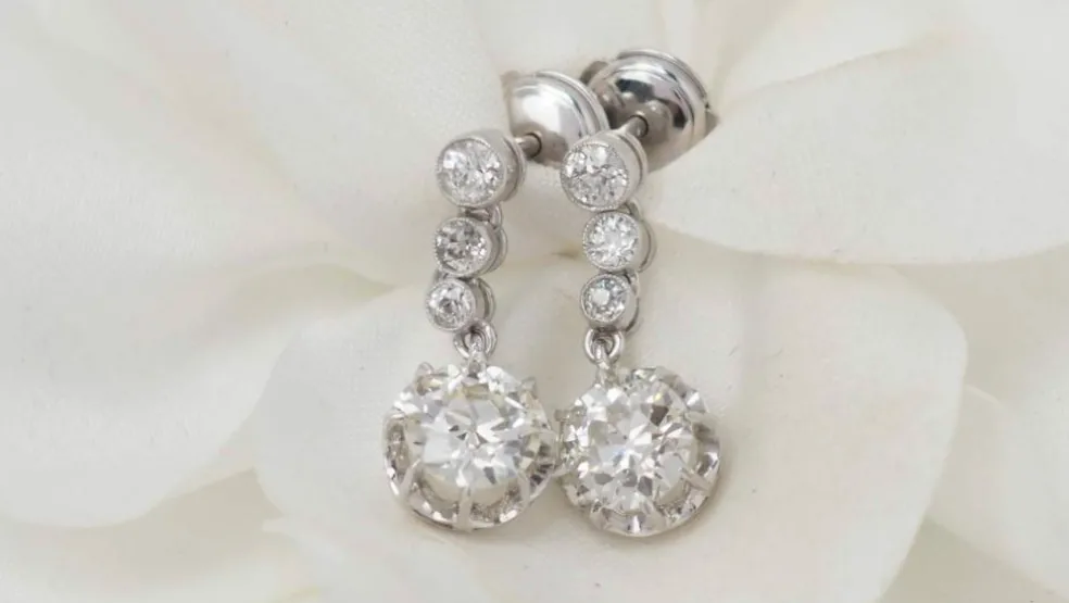 Dormeuses anciennes diamants