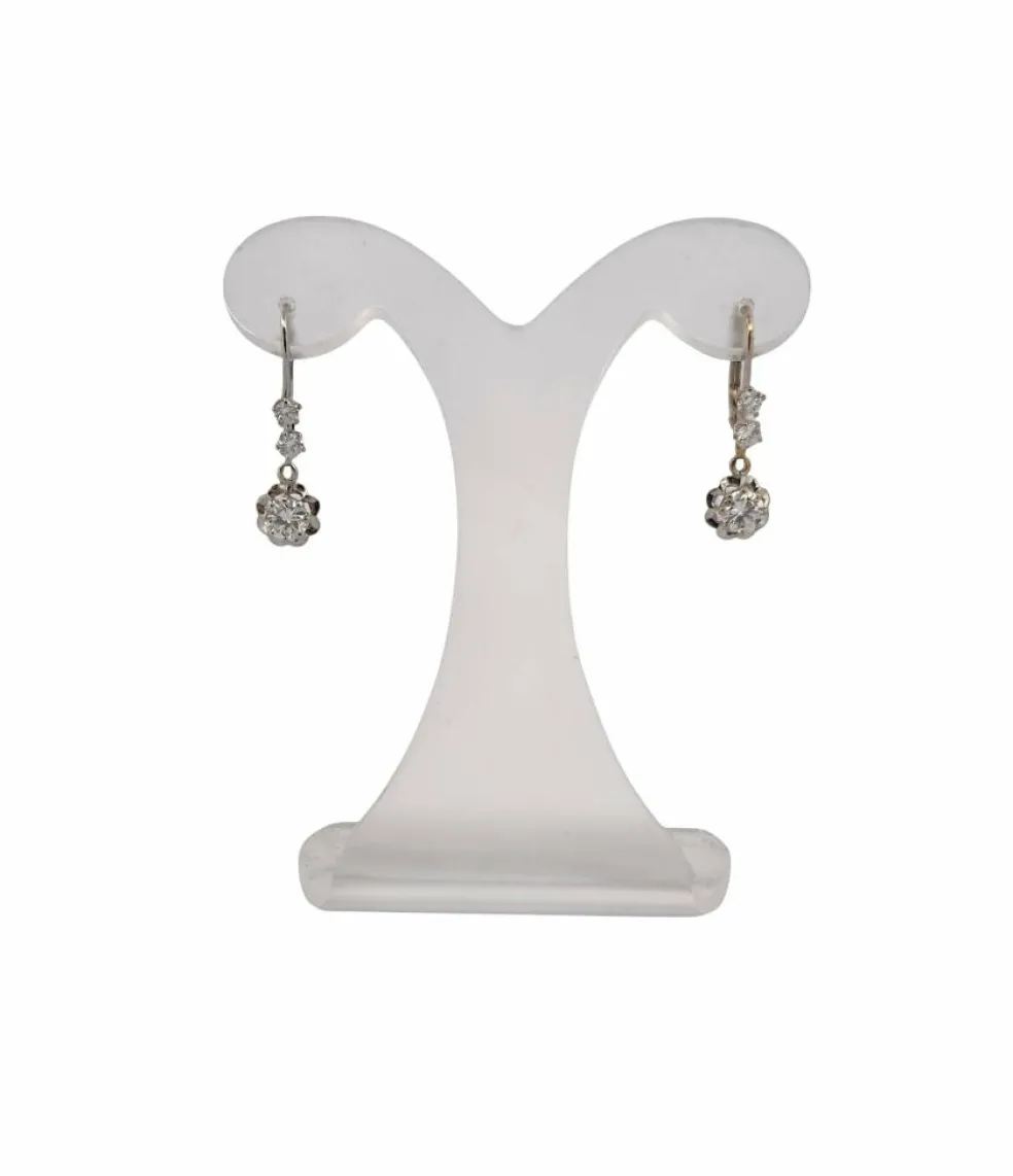 Dormeuses en or 18 carats et diamants