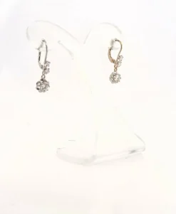 Dormeuses en or 18 carats et diamants