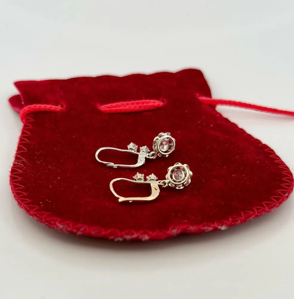 Dormeuses en or 18 carats et diamants