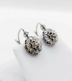Dormeuses marguerite antique or blanc diamants
