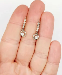 Dormeuses or blanc et platine, diamants (circa 1930)