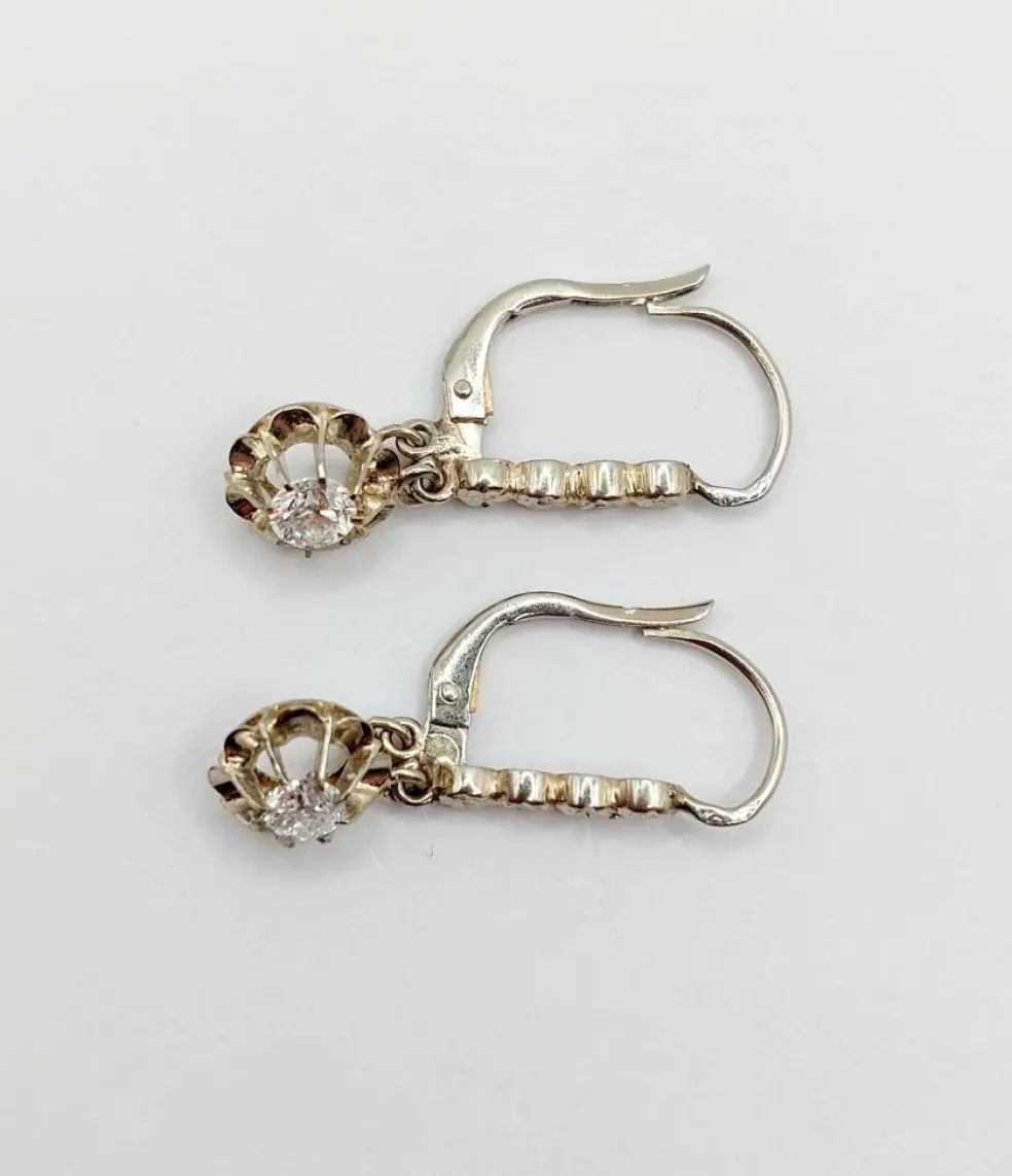 Dormeuses or blanc et platine, diamants (circa 1930)
