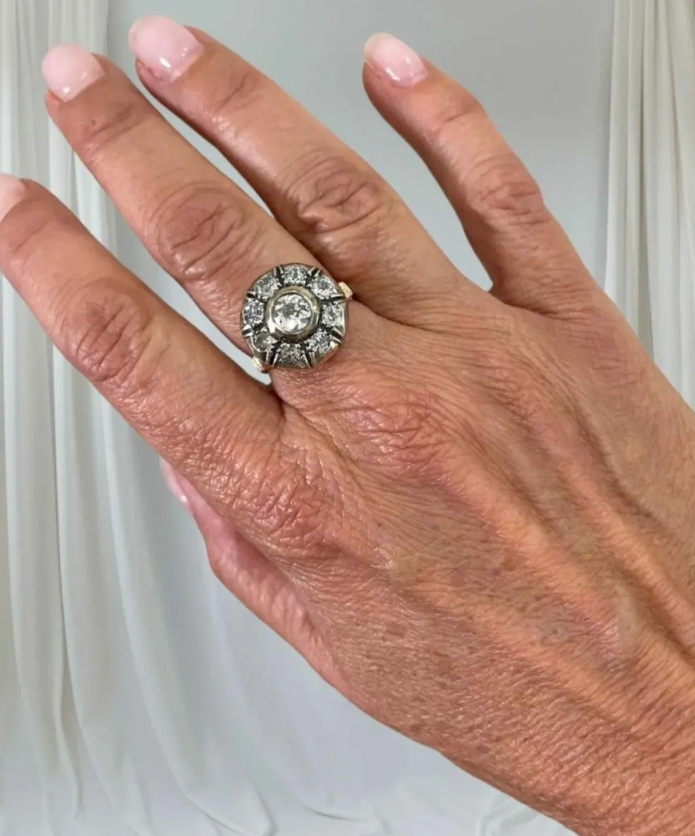 Ensemble bague et boucles d'oreilles victoriennes en or et argent avec diamants
