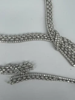 Ensemble collier et bracelet en or blanc et diamants haut de gamme
