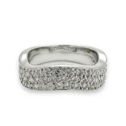 Ensemble de deux bagues en rubis et en diamants