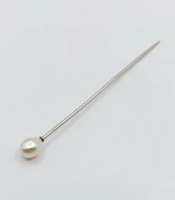 Epingle à cravate ou chapeau antique or blanc 18k et perle (circa 1900)