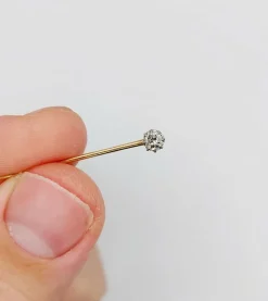 Epingle antique or jaune, diamant taille ancienne (circa 1900)