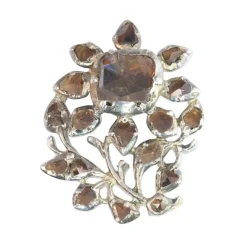 1760 epingle diamant rococo- un héritage précieux