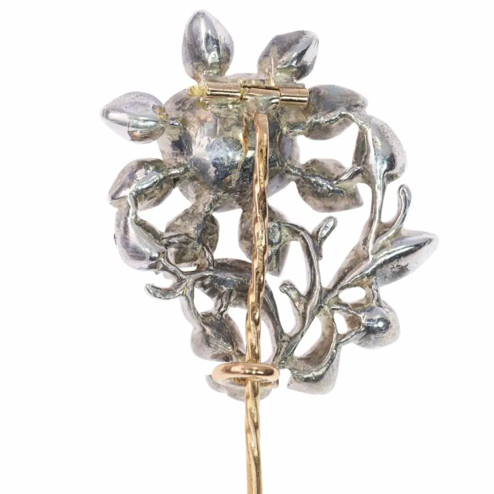1760 epingle diamant rococo- un héritage précieux