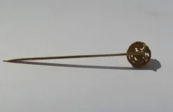 Epingle serpent chien, or rose et perle fine