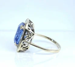 Exceptionnelle bague or blanc, saphir 9,40 carats Ceylan non chauffé