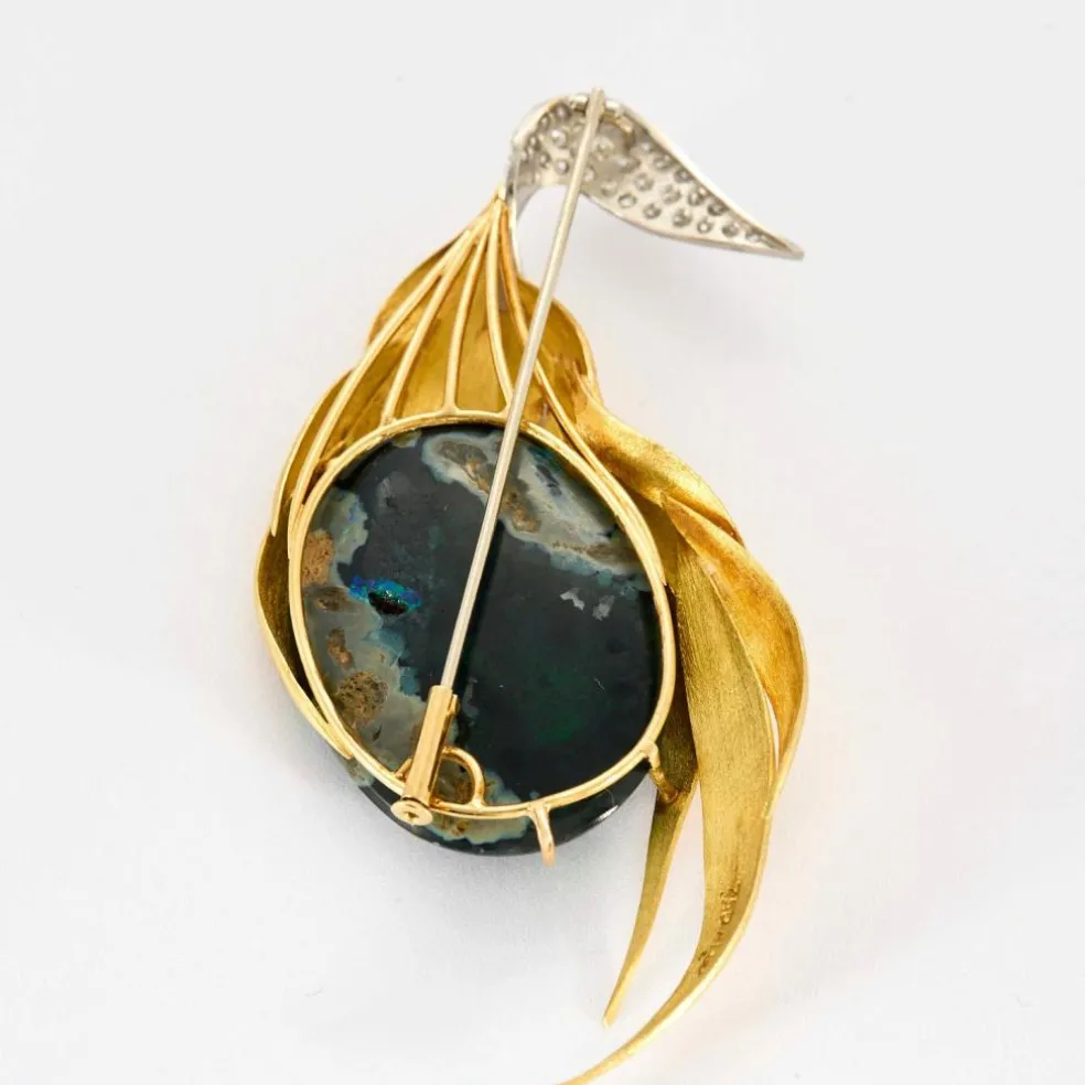 Exceptionnelle Broche Opale Australienne de 27cts, or, platine et diamants