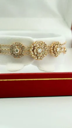 Garrard - Bracelet pétales de roses, or rose et diamants