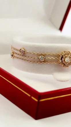 Garrard - Bracelet pétales de roses, or rose et diamants
