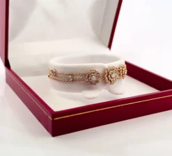 Garrard - Bracelet pétales de roses, or rose et diamants