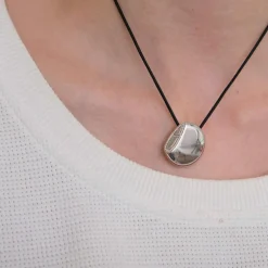 HERMES - Pendentif Or blanc Diamants