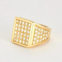 Importante Chevalière or jaune et diamants