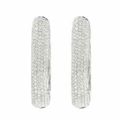 Importante Paire de Boucles d’oreilles en or gris et diamants