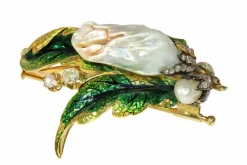 Inoubliable et unique : le charme d'une broche victorienne avec perle et diamants