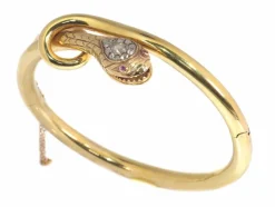Jonc serti de diamants et de rubis